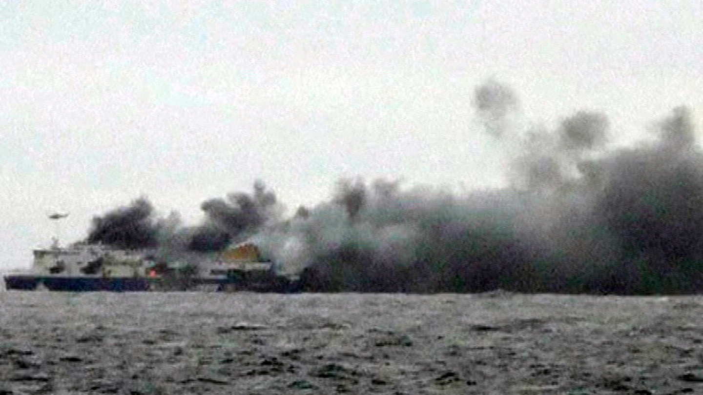 El ferry, echando humo El ferry, echando humo