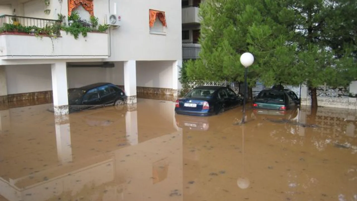 Coches inundados Coches inundados