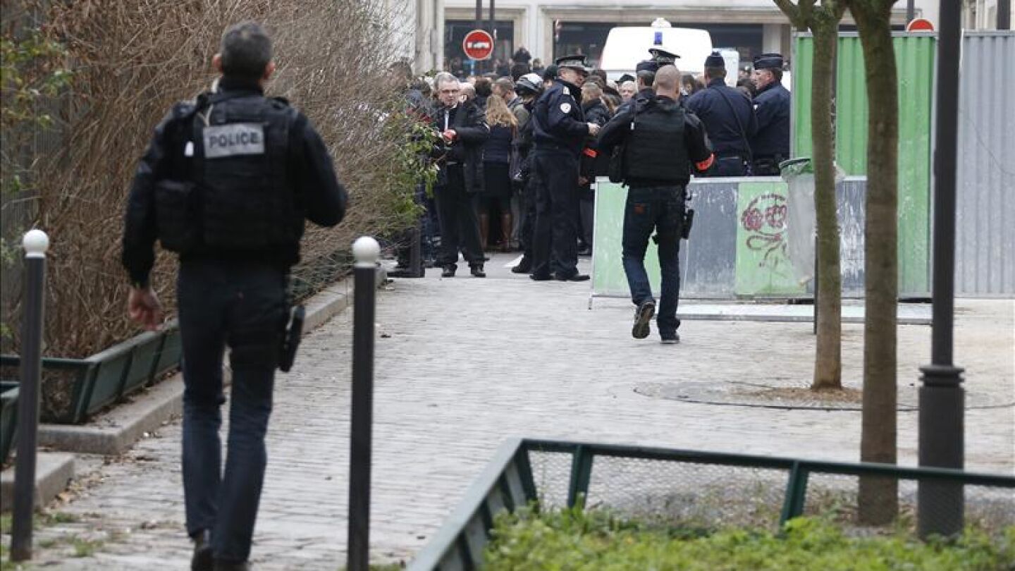 Inmediaciones del atentado en Par&iacute;s