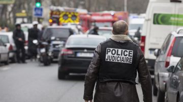 Inmediaciones de la sede de Charlie Hebdo tras el atentado