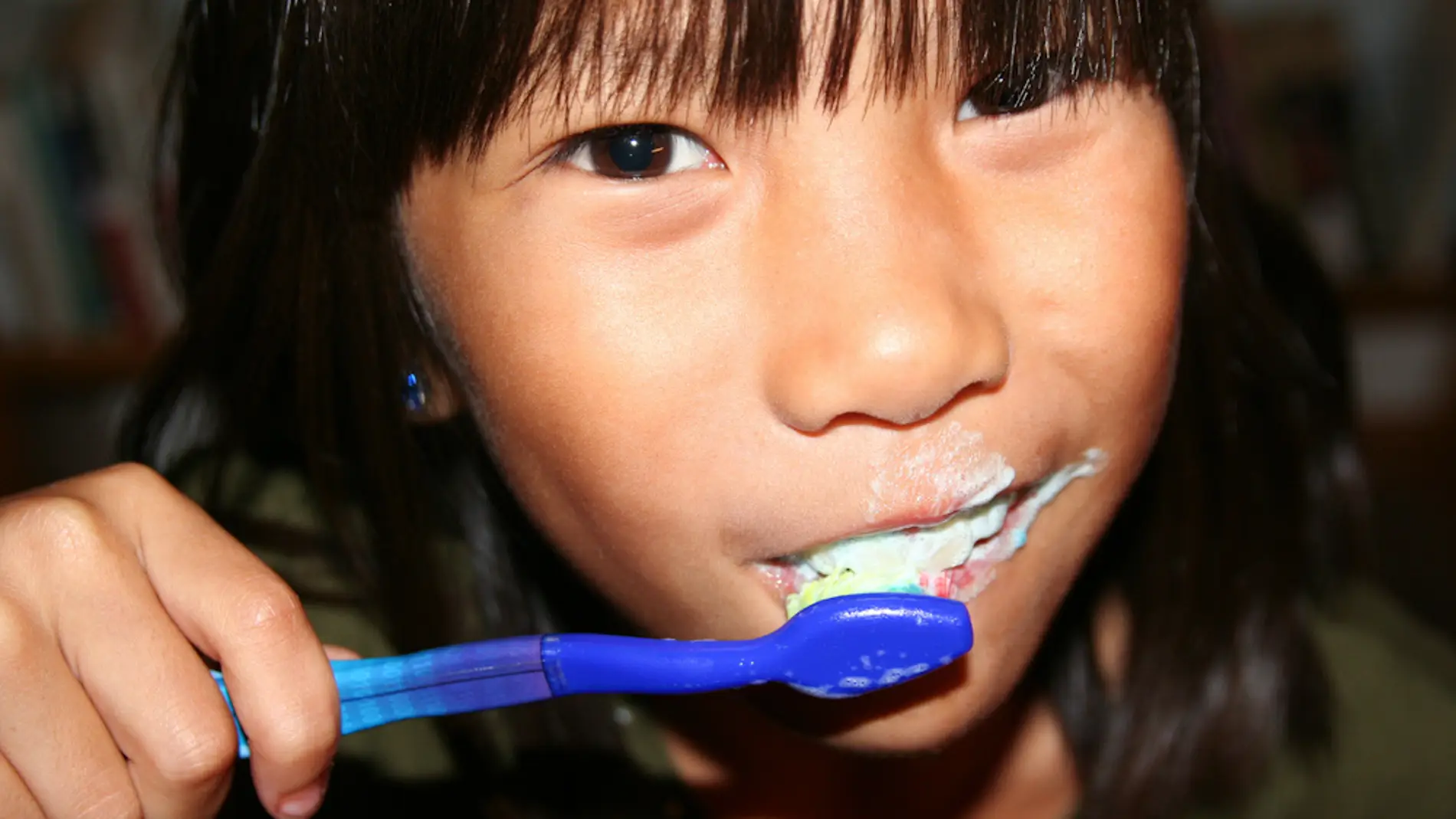 Un compuesto de la pasta de dientes afecta a las papilas gustativas