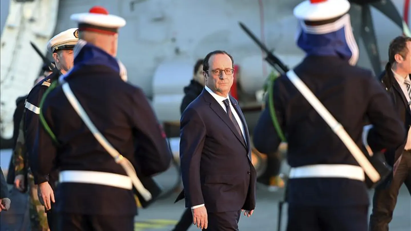 Hollande, durante el acto en el portaaviones Hollande, durante el acto en el portaaviones