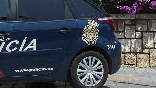 Un coche de la Policía Nacional. Un coche de la Policía Nacional.