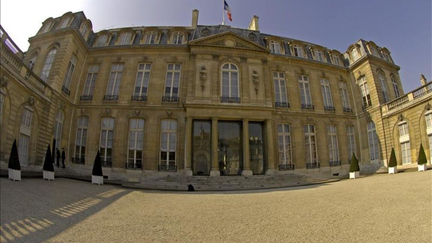 Un dron sobrevol&oacute; el El&iacute;seo en Par&iacute;s y se alej&oacute; cuando fue detectado