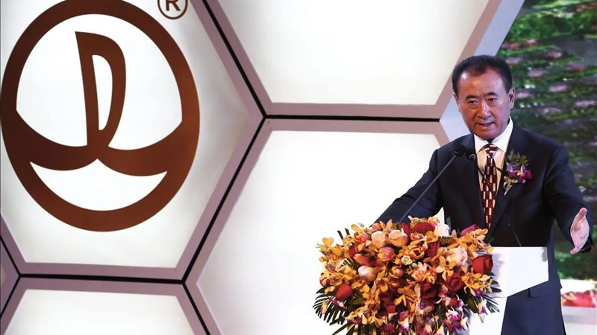 Wang Jianlin promete invertir 3.000 millones en su complejo de ocio en Madrid
