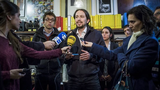 Pablo Iglesias da por hecho el cambio en Grecia tras las elecciones y no admite amenazas para España Pablo Iglesias da por hecho el cambio en Grecia tras las elecciones y no admite amenazas para España