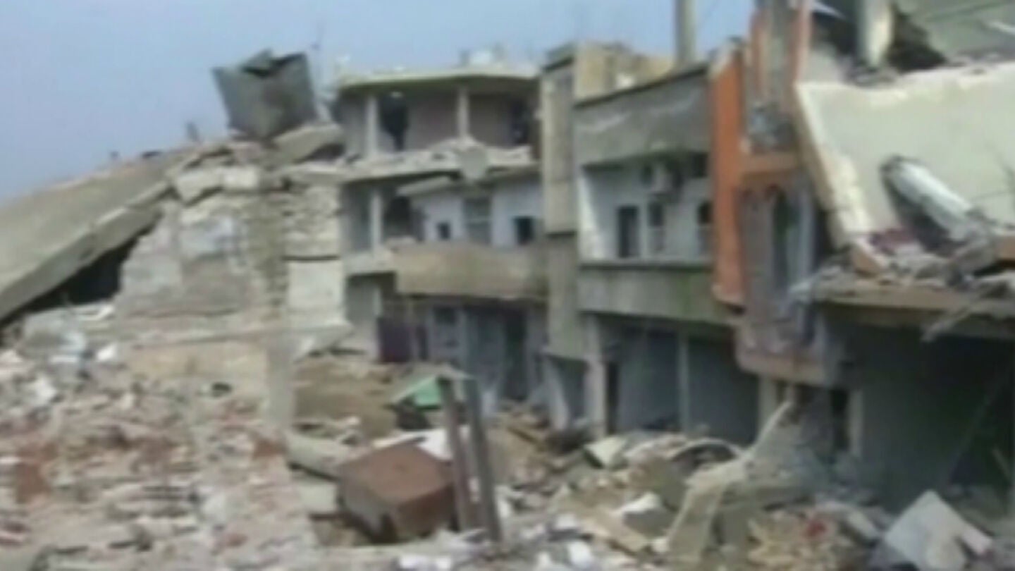 Entre destrozos y devastaci&oacute;n, Kobani empieza a recuperar la normalidad