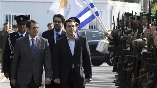 Tsipras con Nikos Anastasiadis, primer ministro de Chipre Tsipras con Nikos Anastasiadis, primer ministro de Chipre