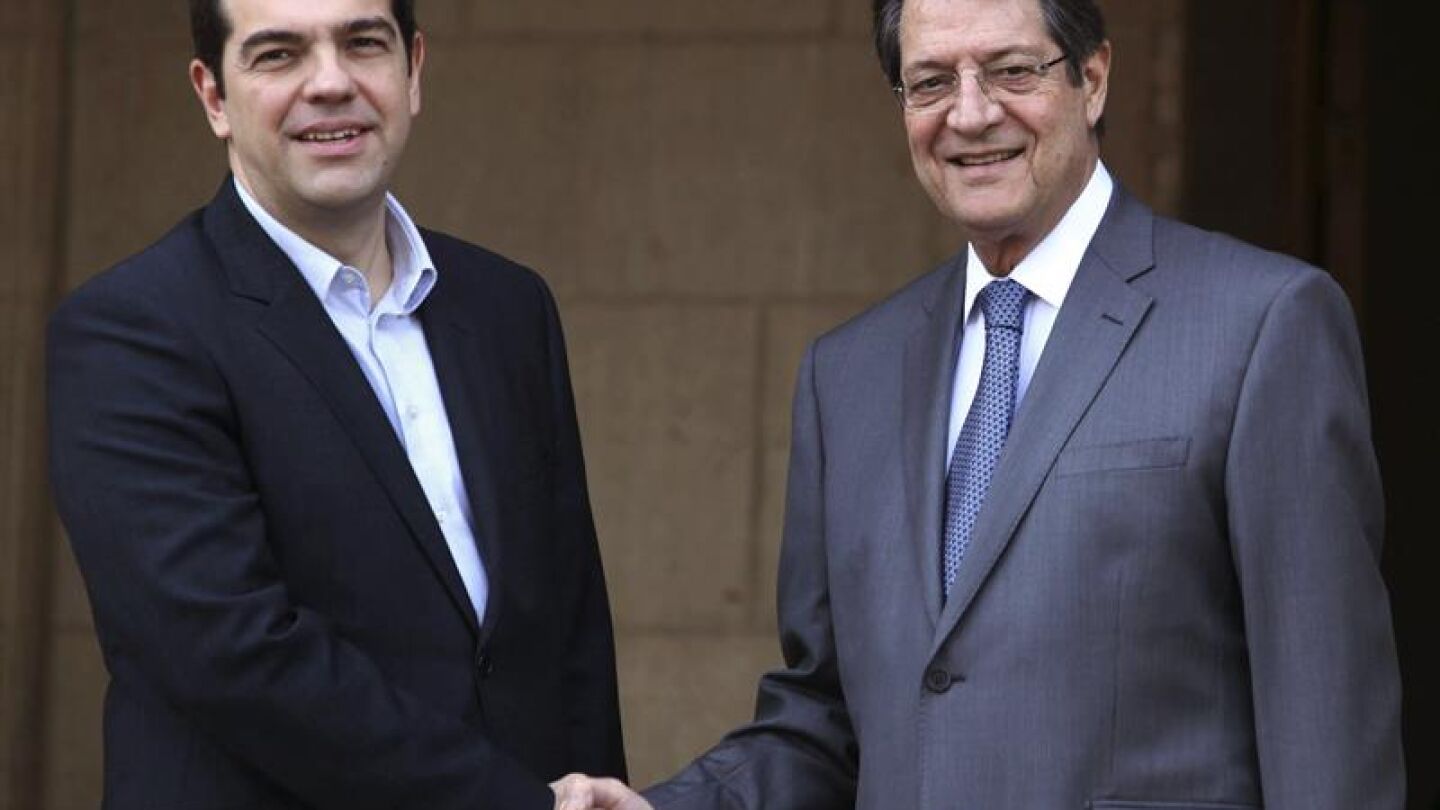  El nuevo primer ministro griego, Alexis Tsipras, llega a Chipre