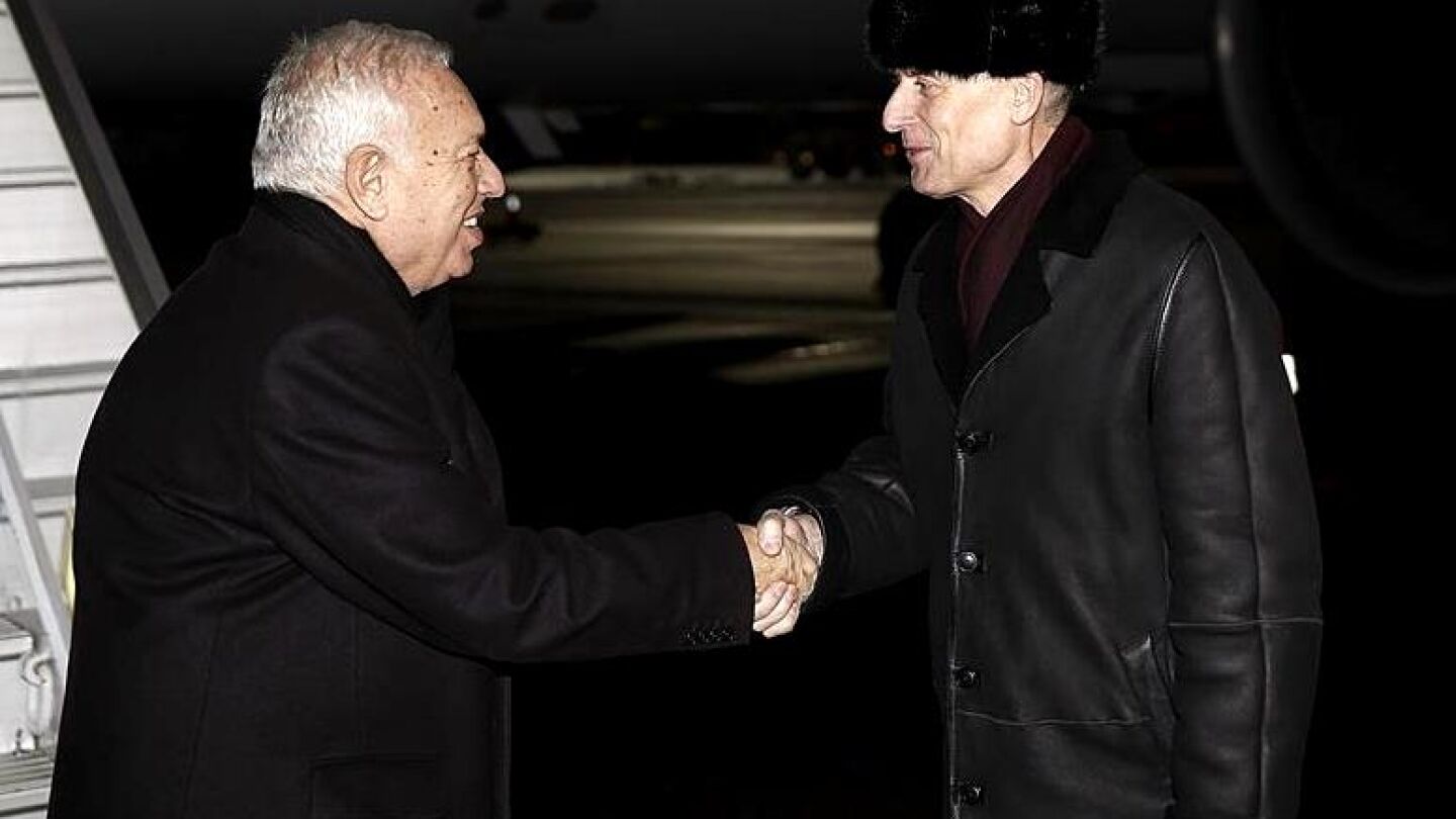 Margallo aboga por "dar una oportunidad a la paz" y no enviar armas a Ucrania
