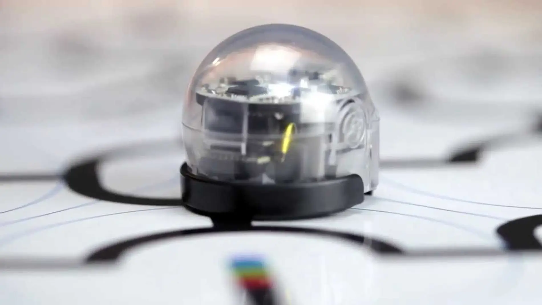 Ozobot, el robot autoprogramable