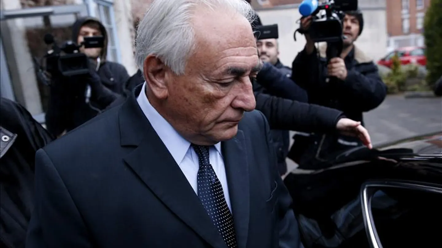 Dominique Strauss Kahn a la salida de los juzgados Dominique Strauss Kahn a la salida de los juzgados