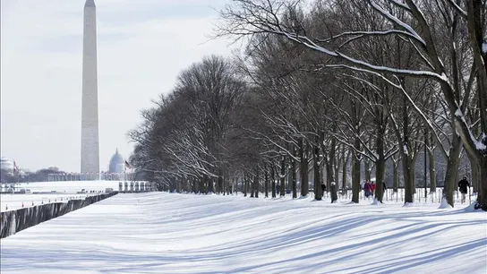La nieve y los récords de bajas temperaturas paralizan el nordeste de EE.UU. La nieve y los récords de bajas temperaturas paralizan el nordeste de EE.UU.