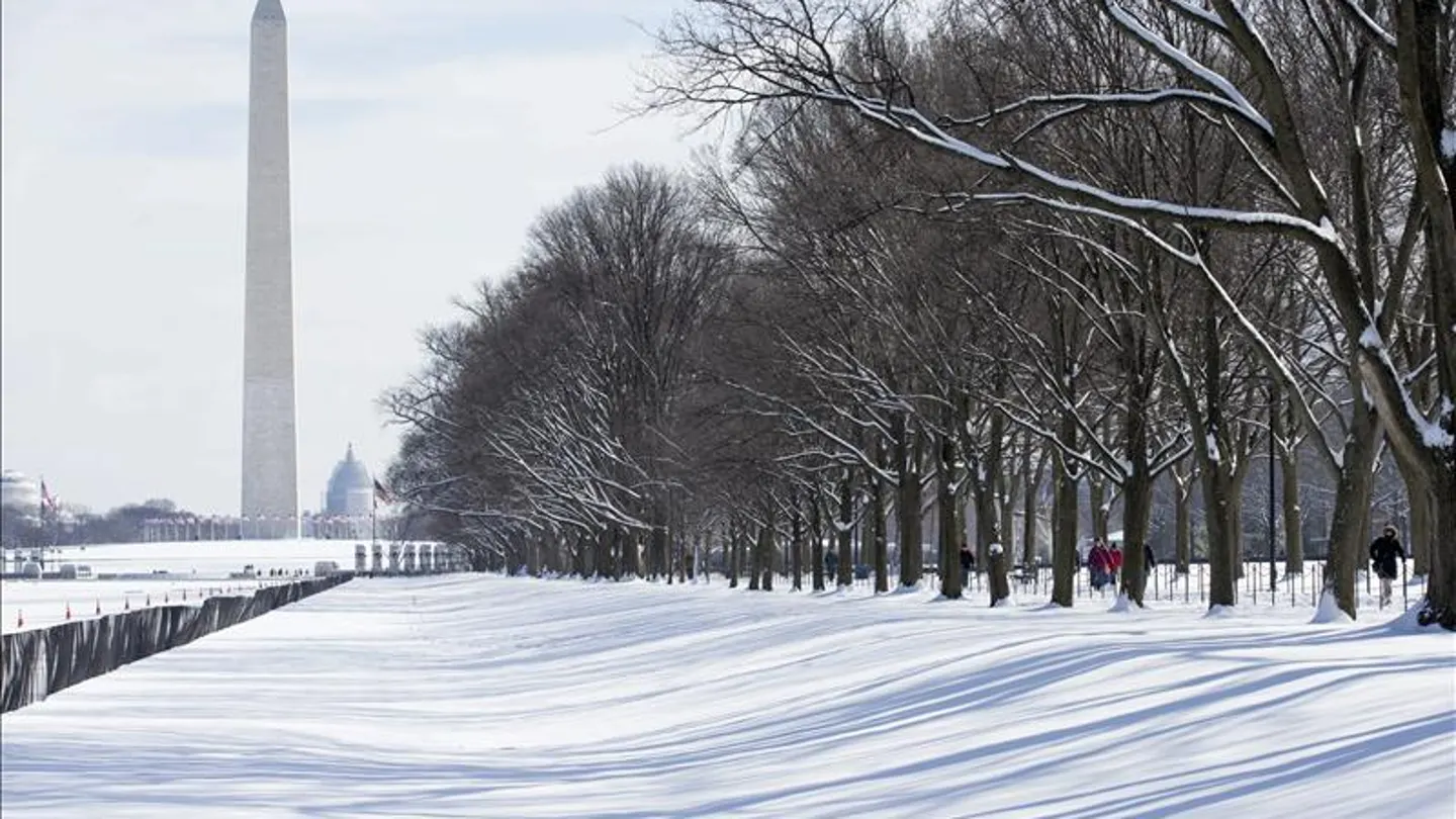 La nieve y los récords de bajas temperaturas paralizan el nordeste de EE.UU. La nieve y los récords de bajas temperaturas paralizan el nordeste de EE.UU.