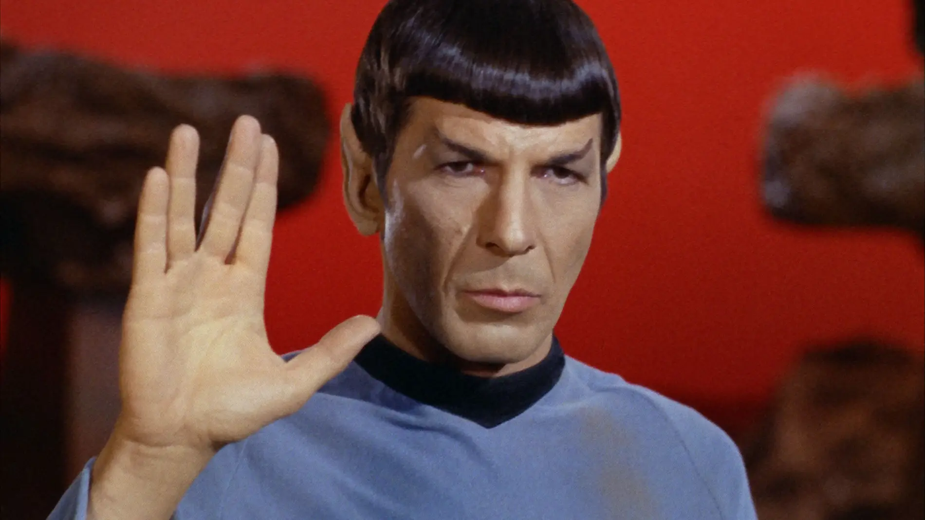 Leonard Nimoy caracterizado de su personaje más famoso, Spock de 'Star Trek'