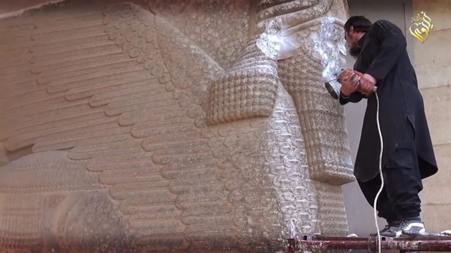 ISIS DESTRUYE ARTE ISIS DESTRUYE ARTE