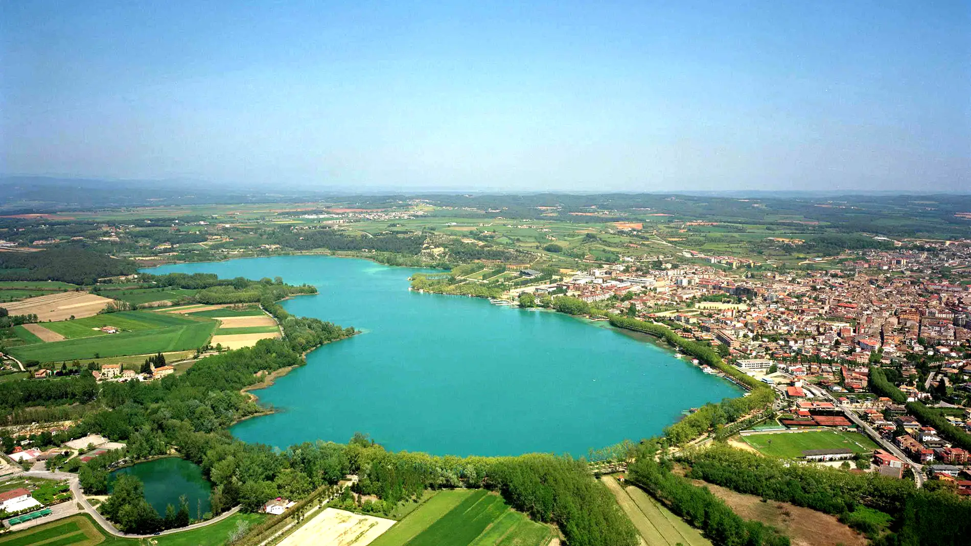 Vista aérea de lagos de Banyoles. / Wiki