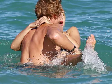 Bromas y risas en el agua Bromas y risas en el agua