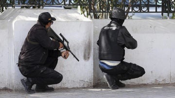 Miembros de las fuerzas de Seguridad tunecinas