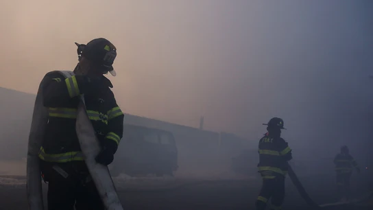 Bomberos de Nueva York, en la extinción de un incendio Bomberos de Nueva York, en la extinción de un incendio