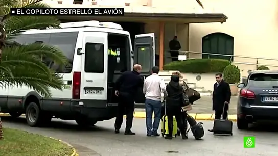 Familiares de las víctimas del avión Familiares de las víctimas del avión