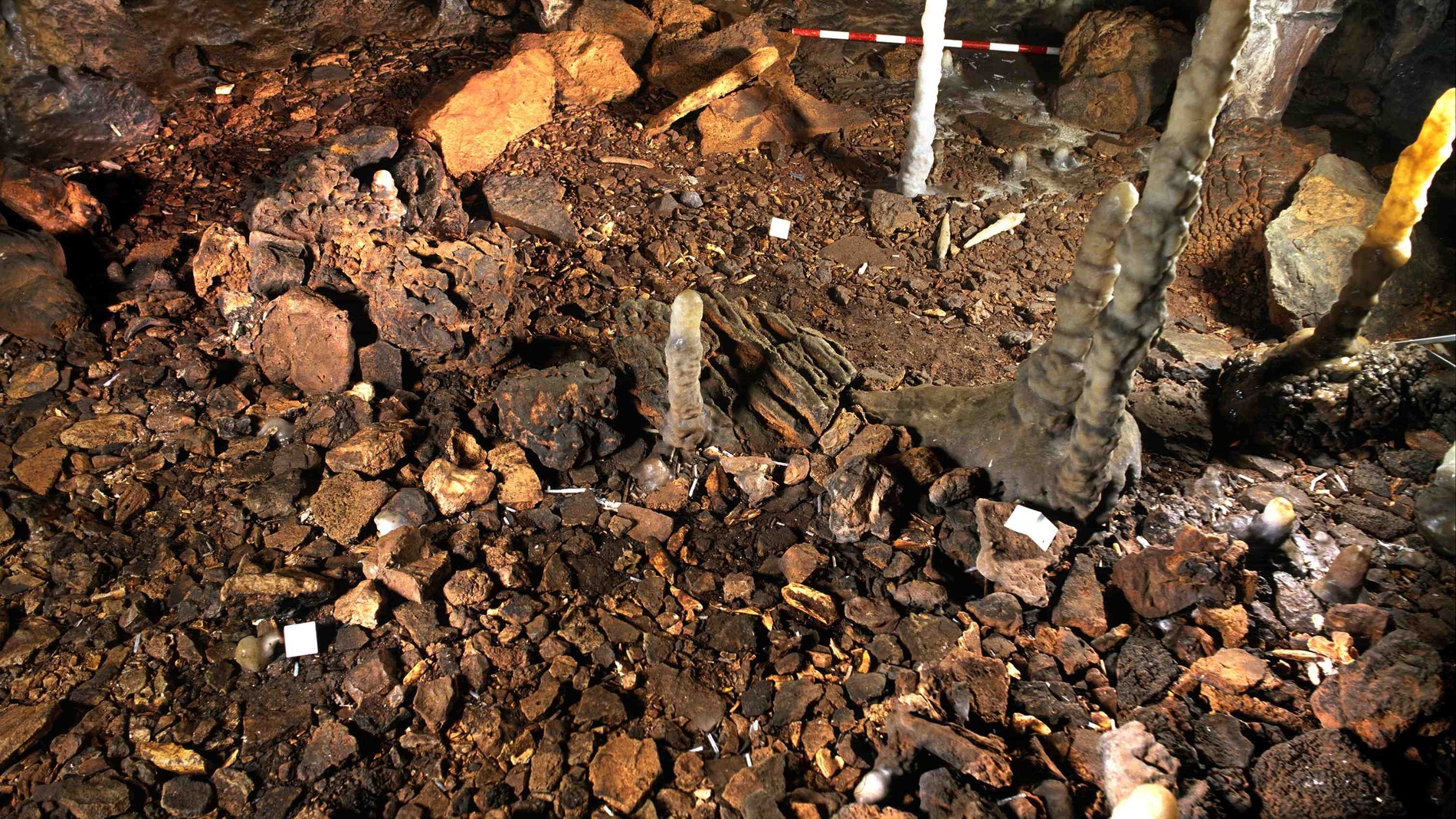 Lugar de procedencia de la estalagmita d