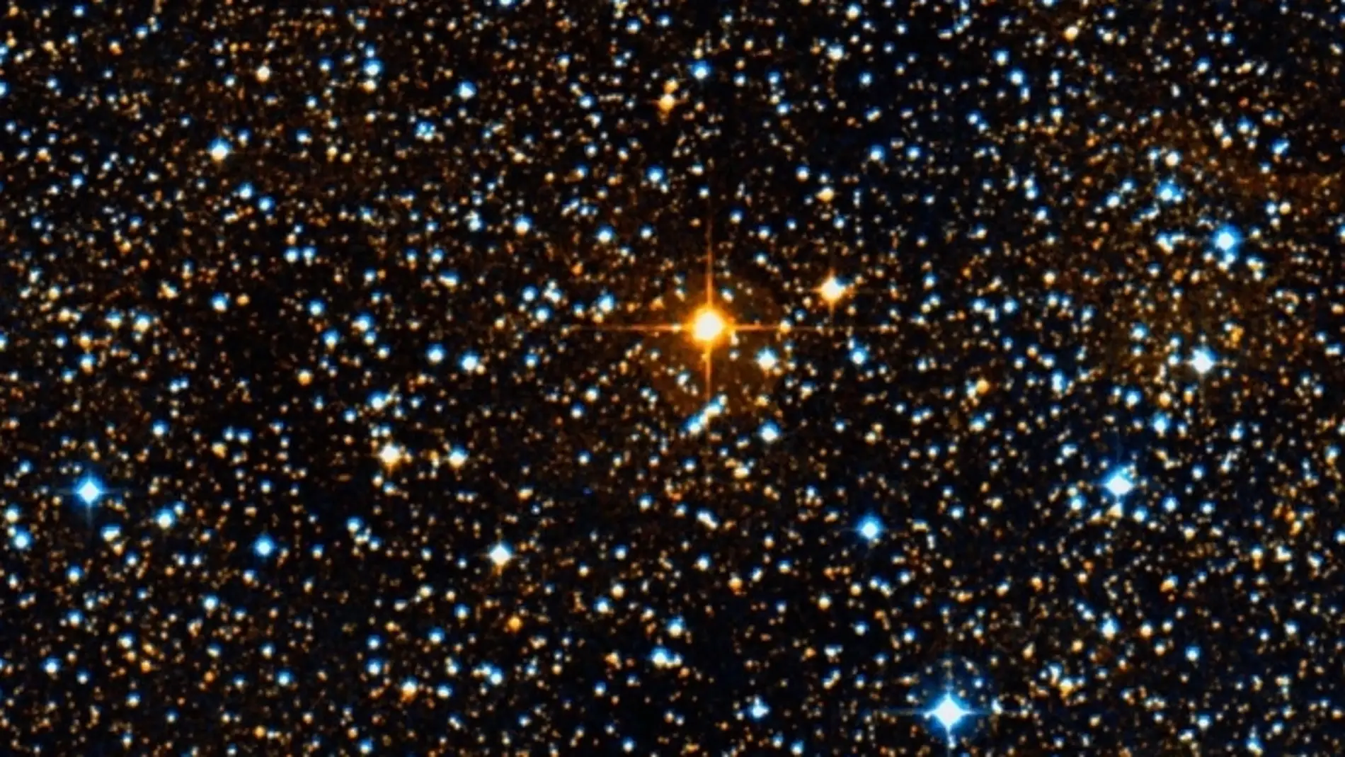 UY Scuti en una captura de telescopio