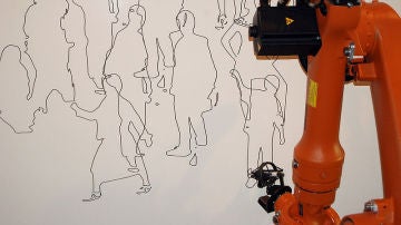Robot industrial que pinta cuadros