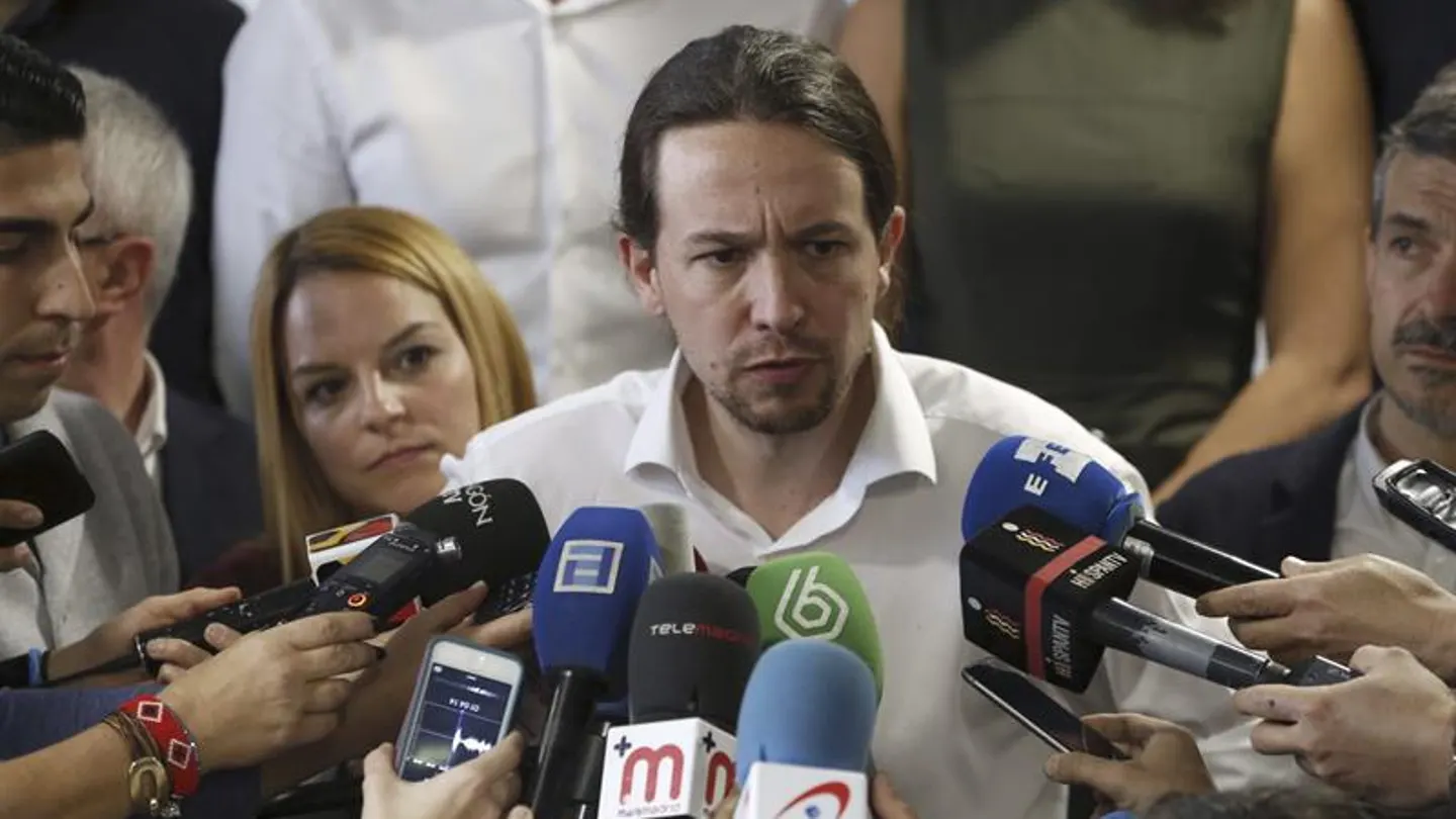 Pablo Iglesias responde a los periodistas Pablo Iglesias responde a los periodistas