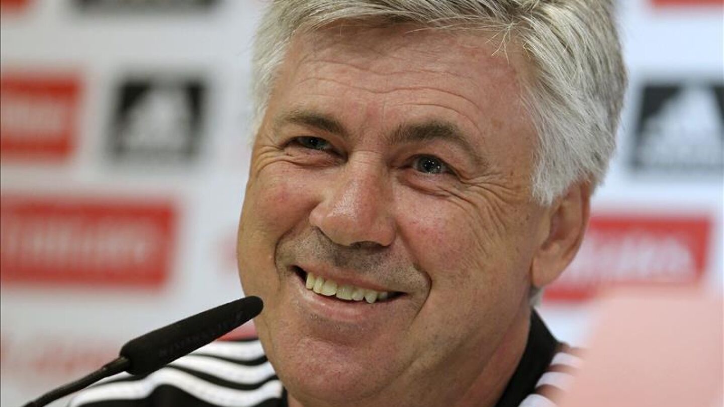 Carlo Ancelotti en la rueda de prensa previa al partido ante el M&aacute;laga en el Bernab&eacute;u