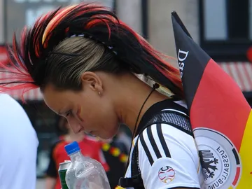 El estudio se ha llevado a cabo con anglo y germanoparlantes El estudio se ha llevado a cabo con anglo y germanoparlantes