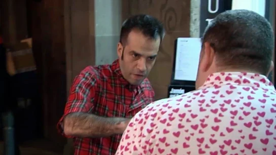 Martínez se enfrenta a Alberto Chicote Martínez se enfrenta a Alberto Chicote