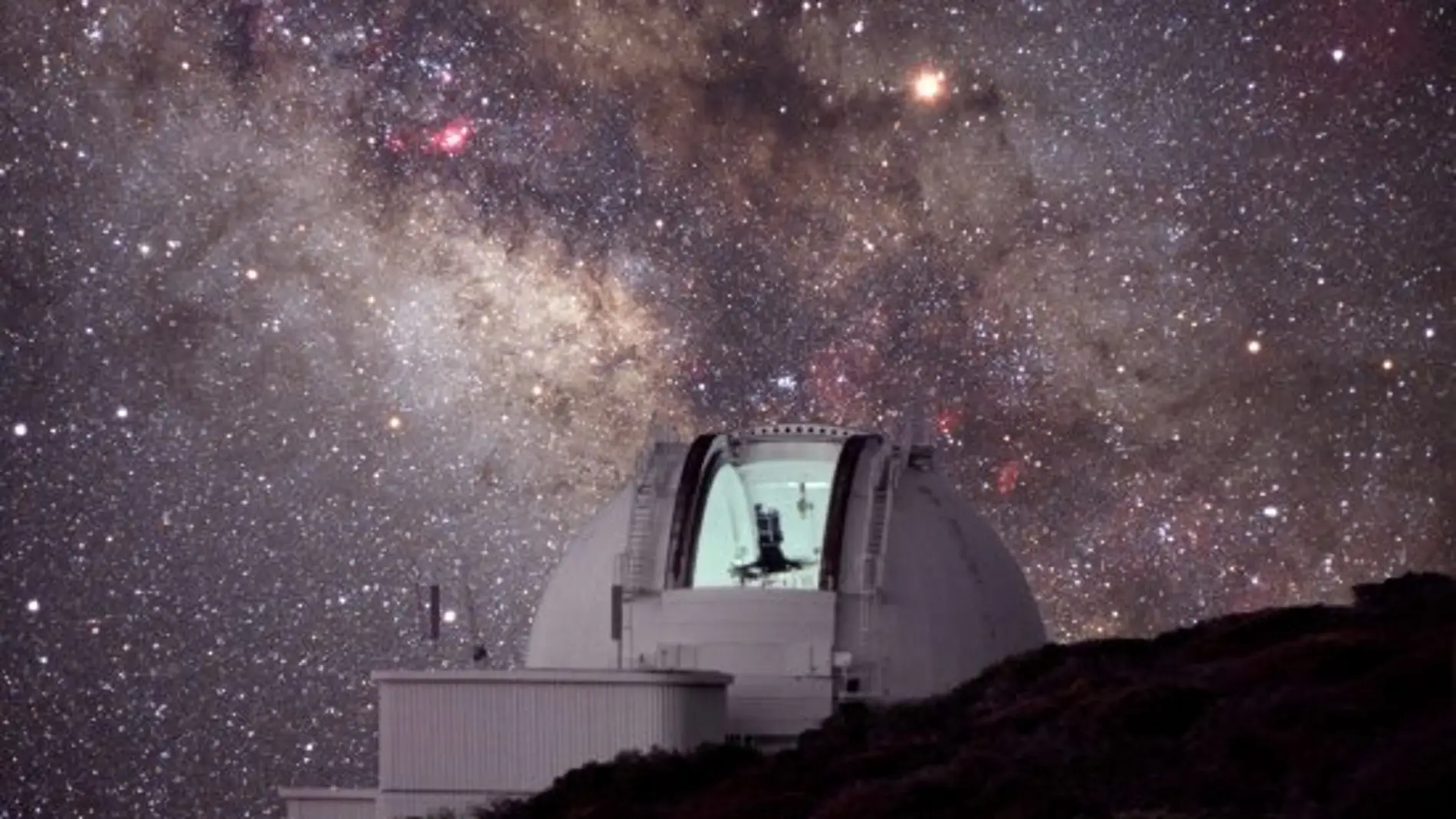 Telescopio Isaac Newton (INT), situado en el Observatorio del Roque de los Muchachos (La Palma)
