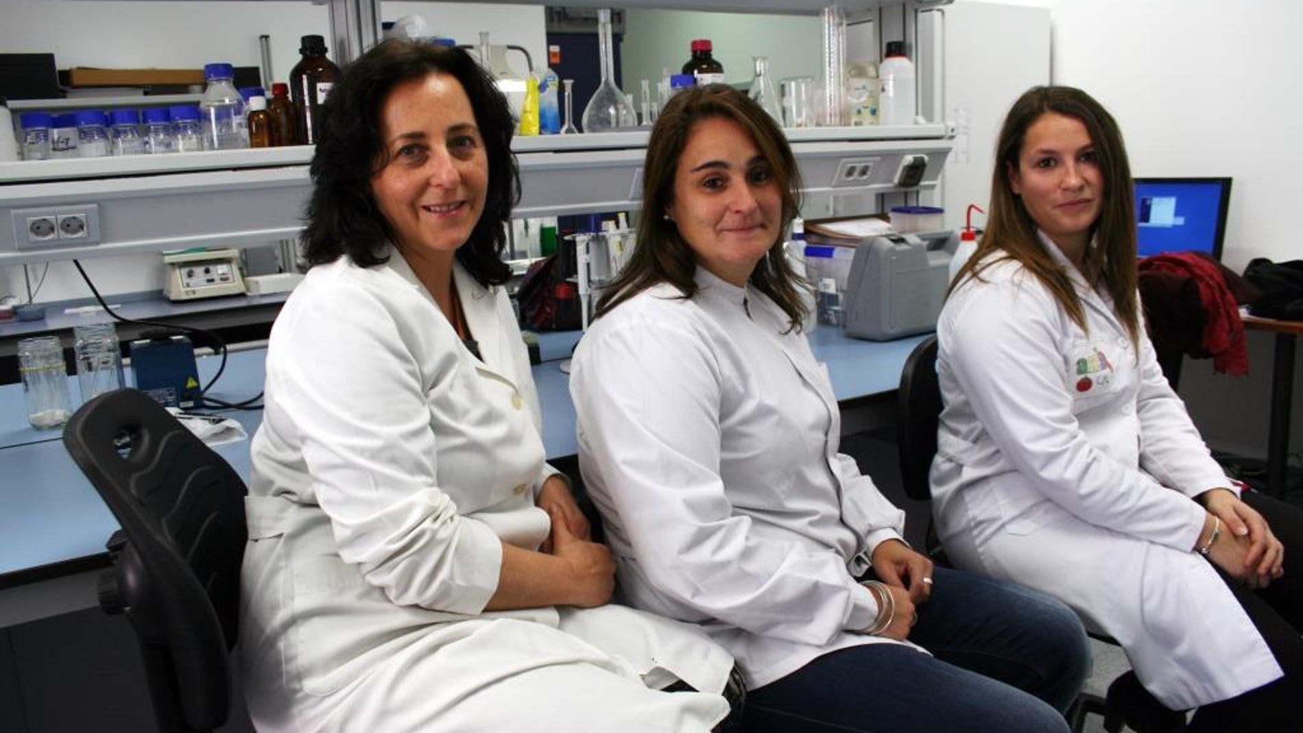 Las investigadoras Isabel Mª Vicario, C