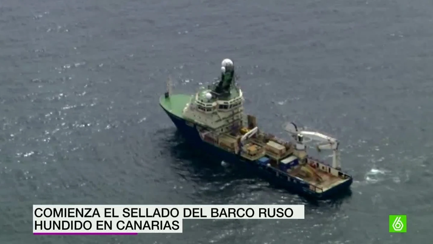 Robots comienzan a taponar las fugas de fuel del barco ruso hundido en Canarias Robots comienzan a taponar las fugas de fuel del barco ruso hundido en Canarias