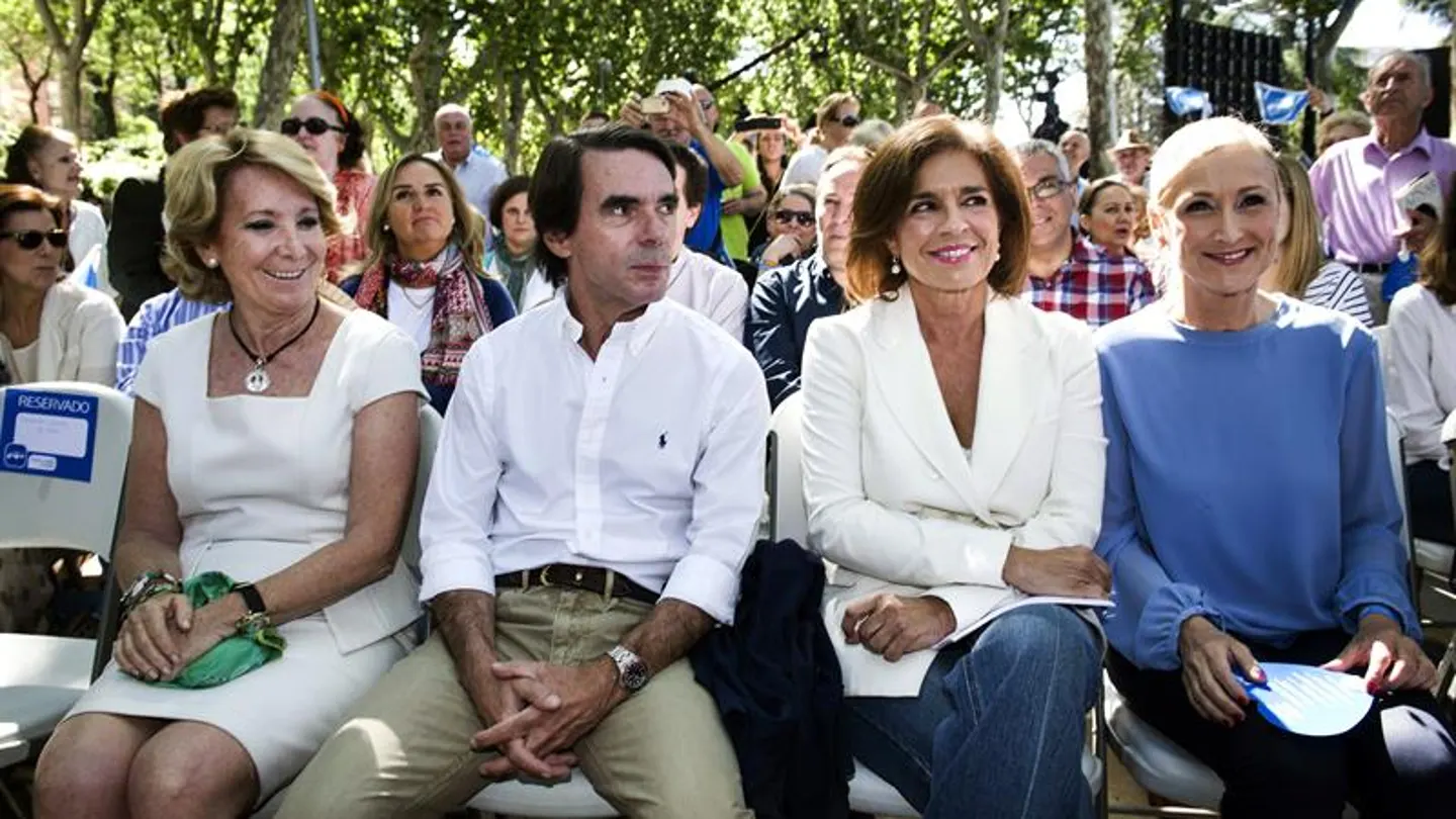 José María Aznar, Ana Botella y las candidatas Cristina Cifuentes y Esperanza Aguirre en un mitin en Madrid José María Aznar, Ana Botella y las candidatas Cristina Cifuentes y Esperanza Aguirre en un mitin en Madrid