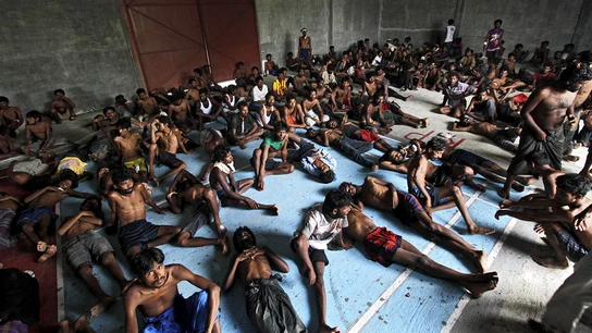 Docenas de inmigrantes de etnia rogingya en un campamento en Kuala Langsa, Docenas de inmigrantes de etnia rogingya en un campamento en Kuala Langsa,