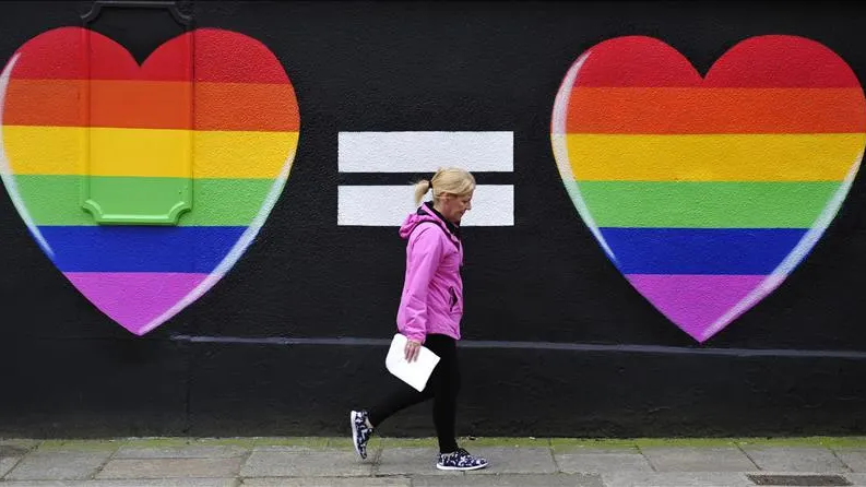 Corazones defendiendo el matrimonio homosexual