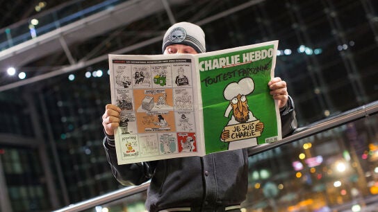 Un estudiante franc&eacute;s es amenazado de muerte despu&eacute;s de publicar en su instituto un especial en homenaje a Charlie Hebdo