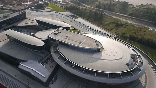 El edificio NetDragon Websoft en la provincia de Fujian, este de China El edificio NetDragon Websoft en la provincia de Fujian, este de China