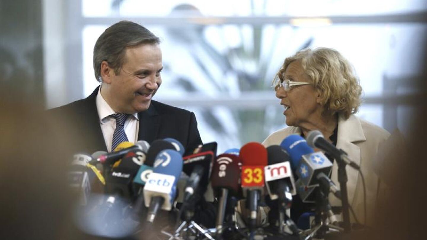 Manuela Carmena y Antonio Miguel CArmona