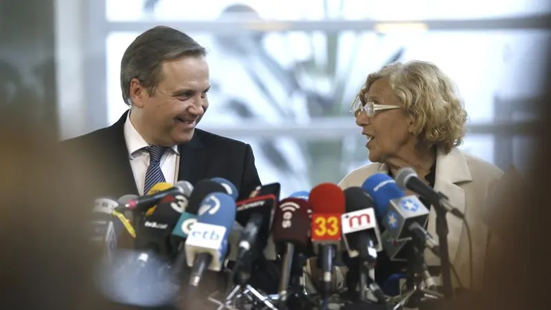 Manuela Carmena y Antonio Miguel CArmona