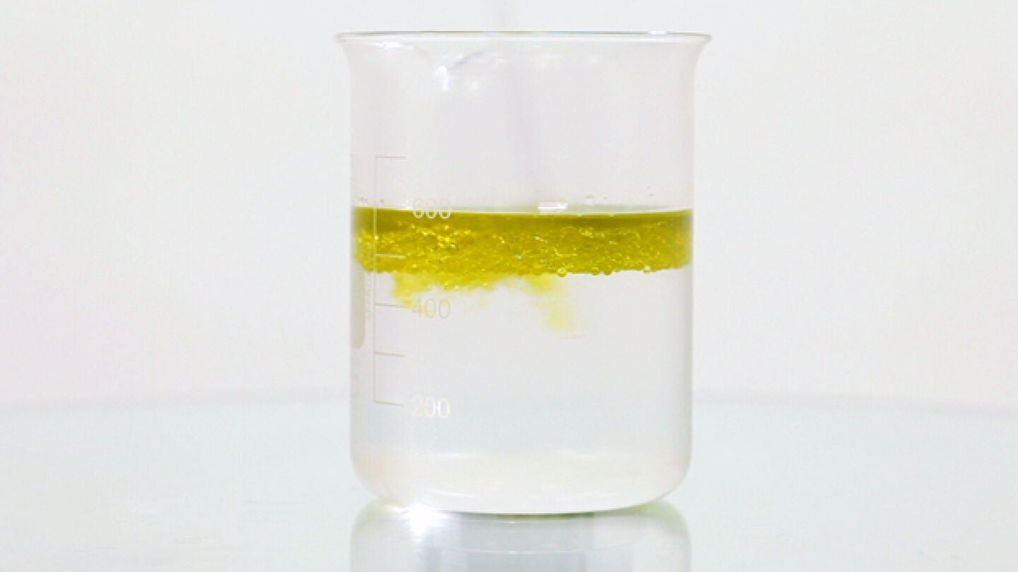 Agua y aceite