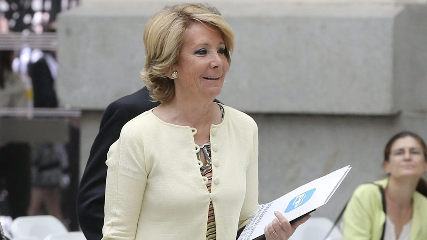 Esperanza Aguirre, a su llegada al Salón de plenos del Palacio de Cibeles Esperanza Aguirre, a su llegada al Salón de plenos del Palacio de Cibeles