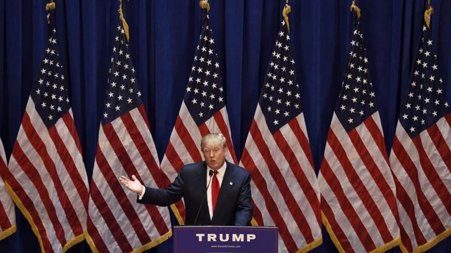 Donald Trum presenta su candidatura