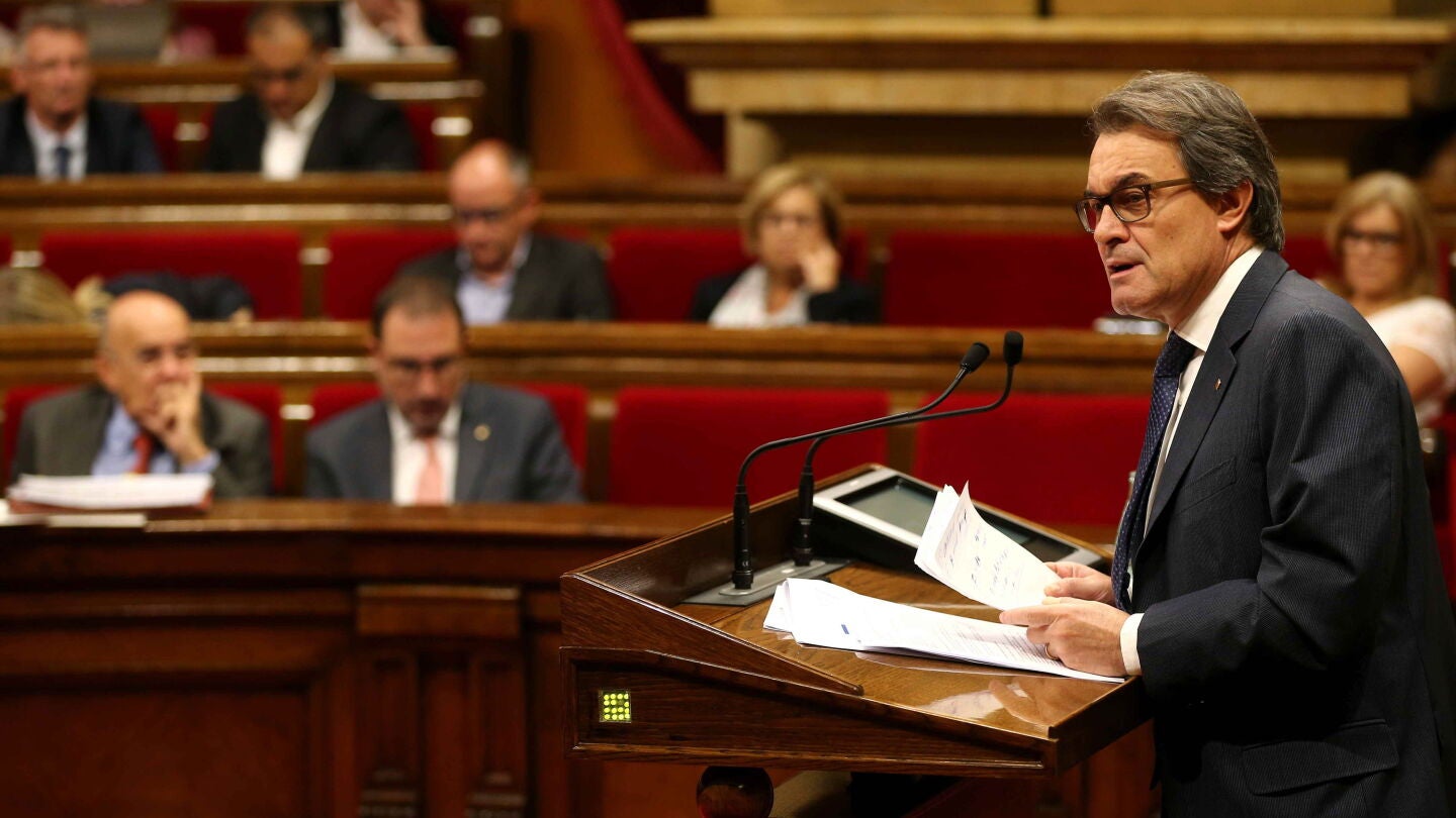 Artur Mas durante su intervenci&oacute;n en el Parlament