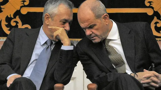 Los expresidentes de la Junta de Andalucía, Chaves y Griñán Los expresidentes de la Junta de Andalucía, Chaves y Griñán