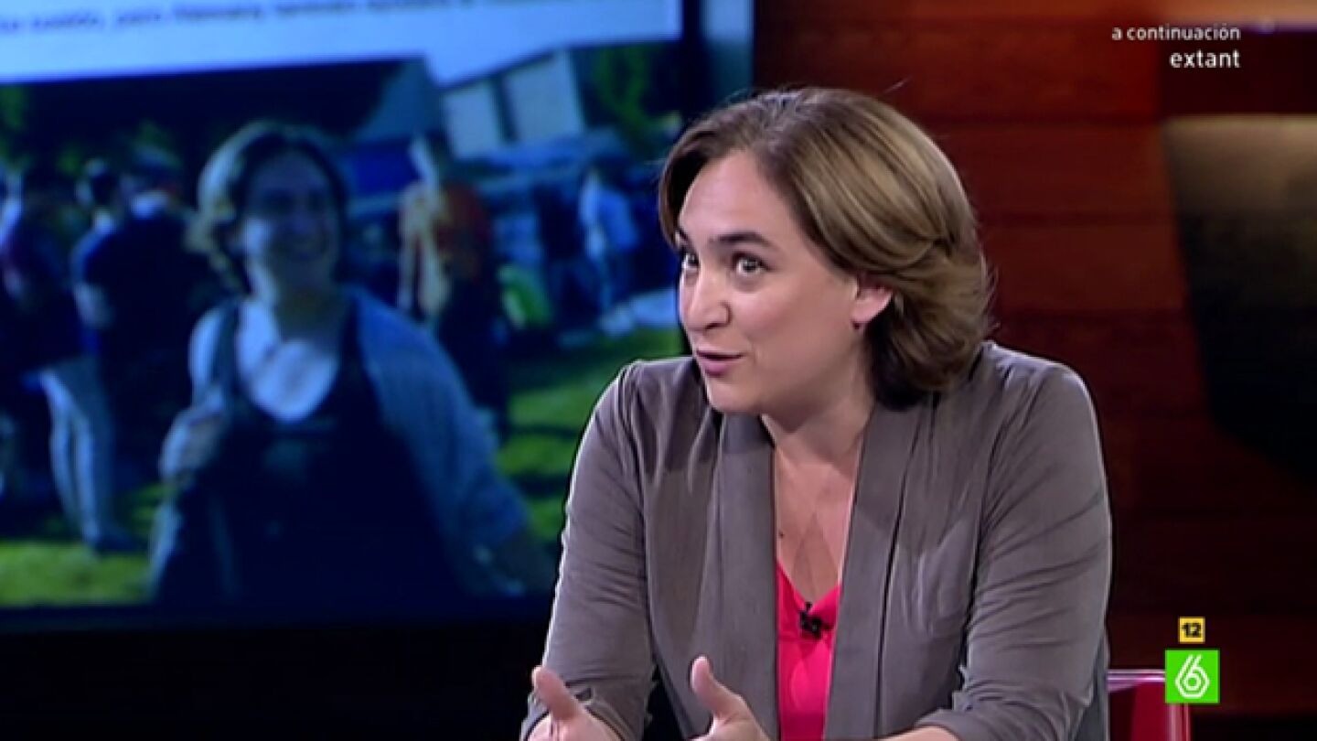 La alcaldesa de Barcelona Ada Colau visita el plat&oacute; de &lsquo;El Intermedio&rsquo; 