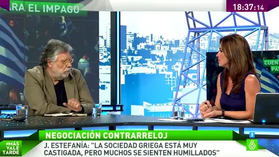 Joaquín Estefanía, periodista: "Los griegos creen que Bruselas les ha tratado como mendigos" Joaquín Estefanía, periodista: "Los griegos creen que Bruselas les ha tratado como mendigos"