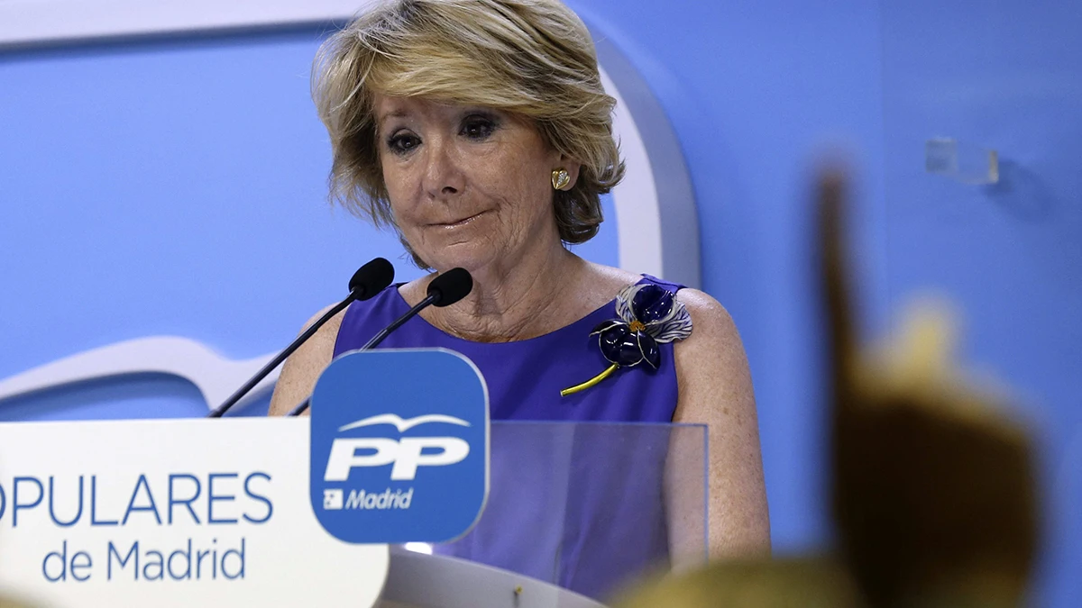  Esperanza Aguirre durante una rueda de prensa